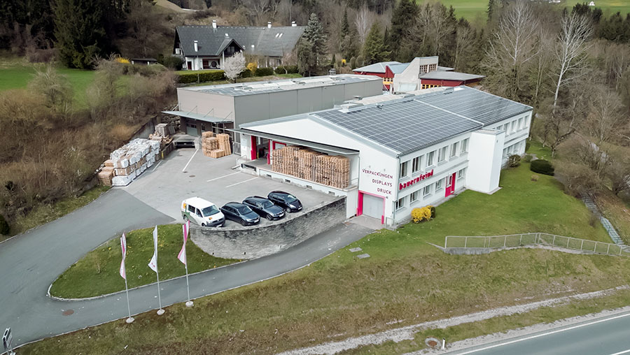 Bauernfeind Firmengebäude Luftaufnahme in Grünburg in Oberösterreich